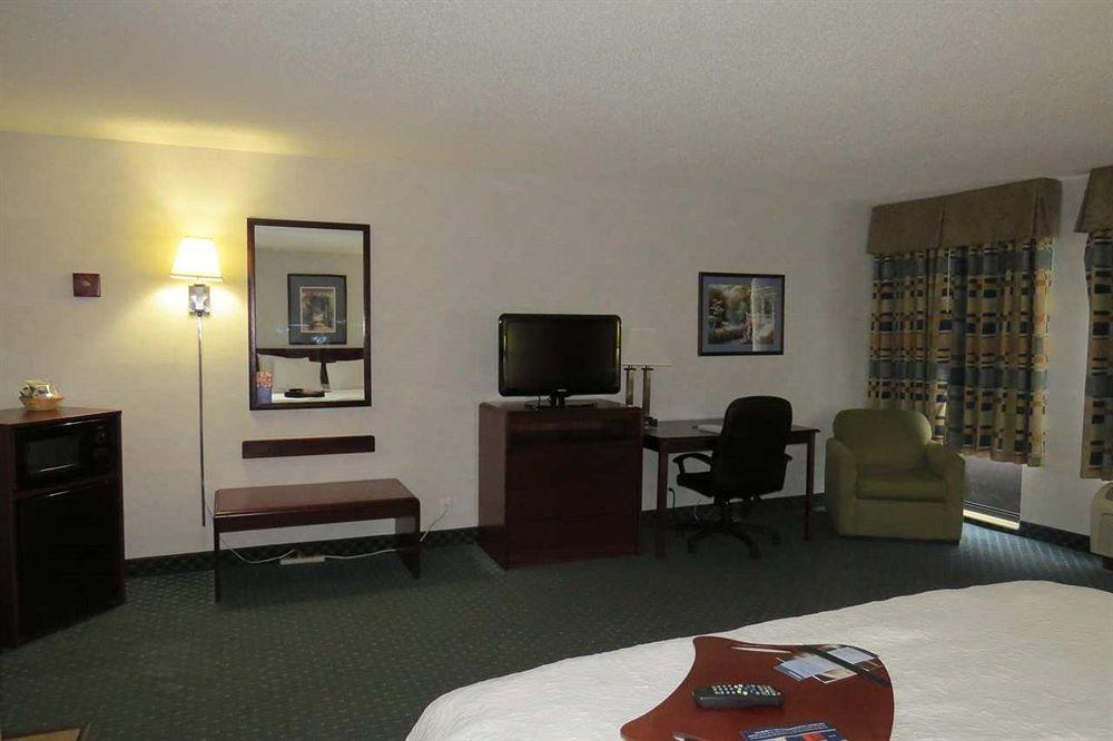 Hotel Hampton