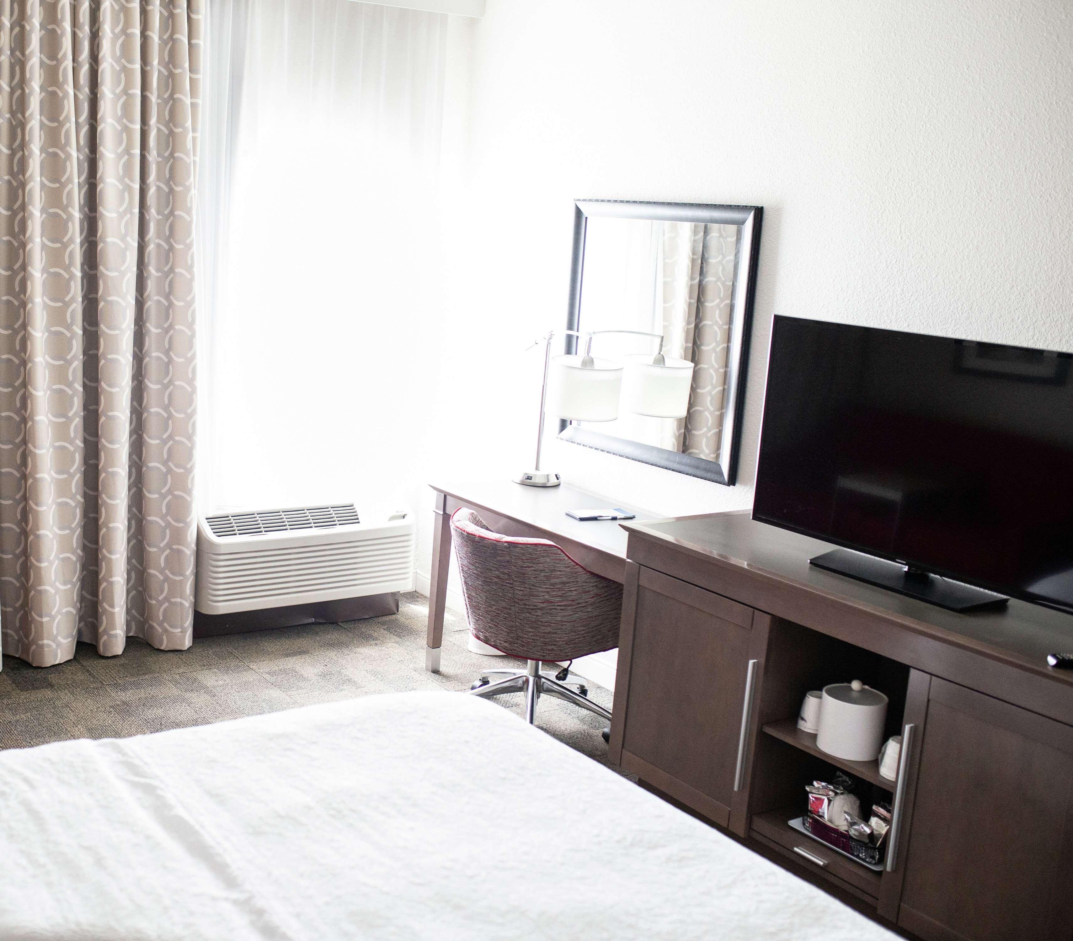 Hotel Hampton 3*