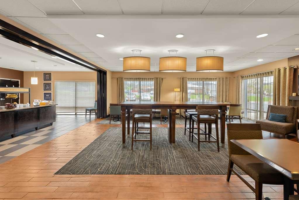 Hampton Hotel