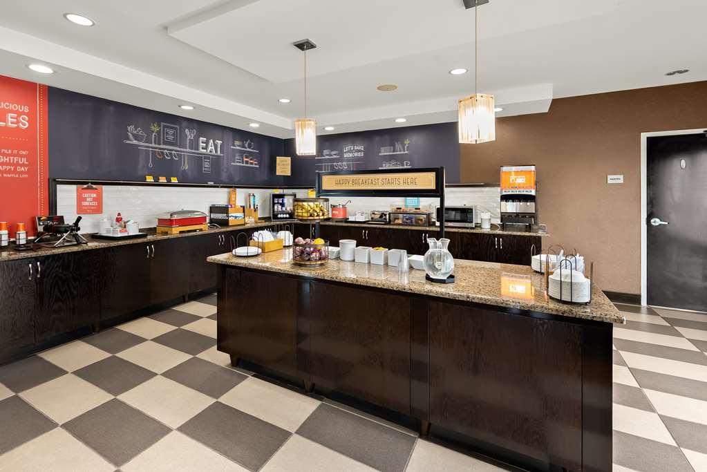 Hotel Hampton 3*