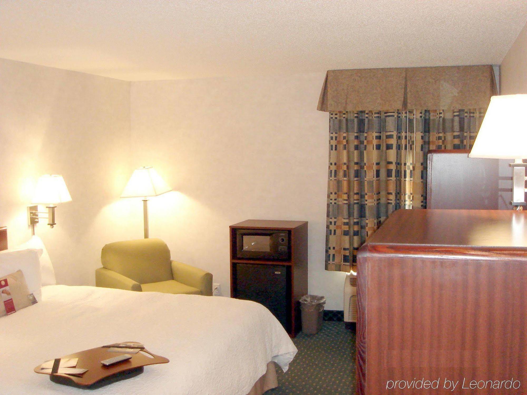 Hotel Hampton 3*